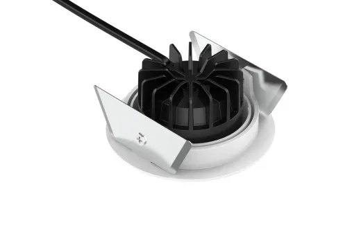 Ring LED-Einbauspot 8W 36° 765lm CRI90 IP54 Ph.-dim 2700K ws
