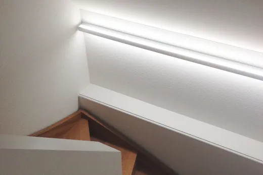 Decken- und Wandaufbauleuchte Modular